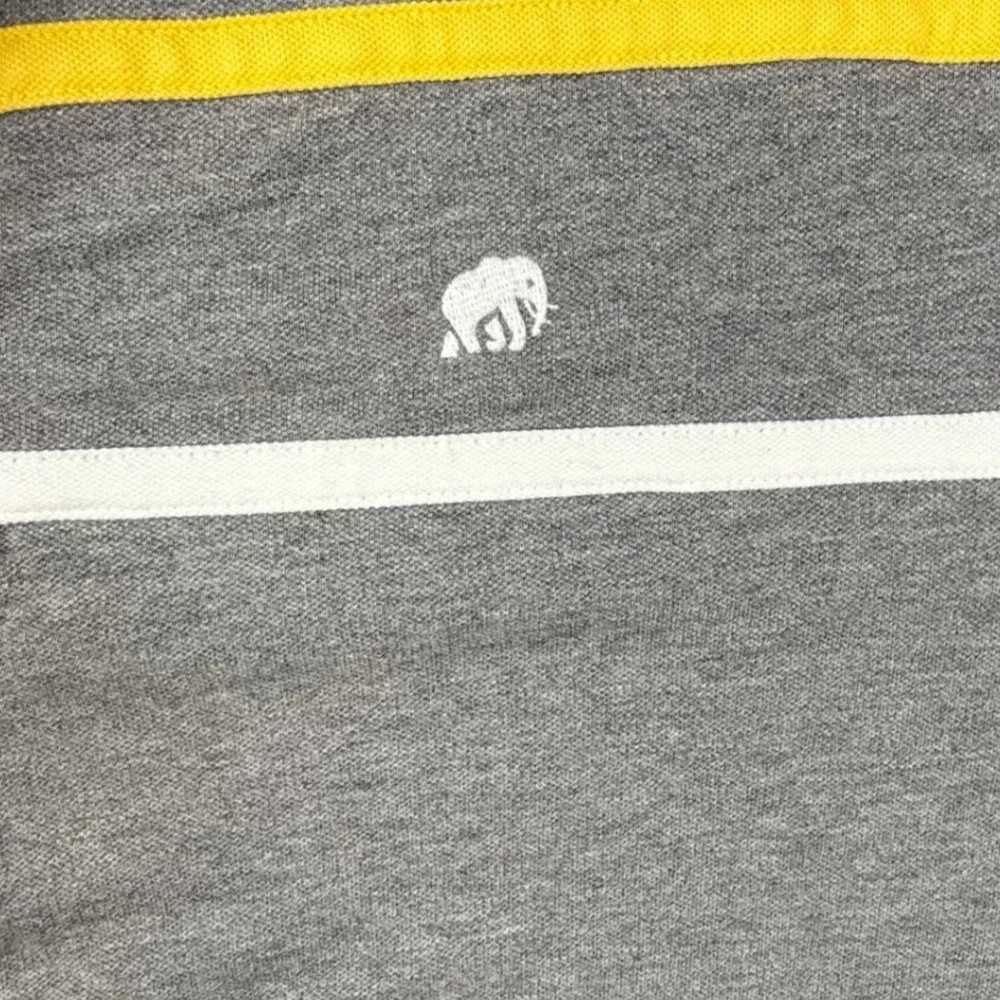 Banana Republic brand banana